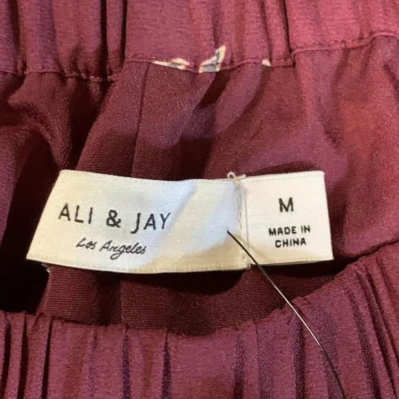 Ali & Jay Women's Jade‎ Slit Shoulder Long Sleeve Floral Mini Dress Size M NWT - Picture 10 of 15